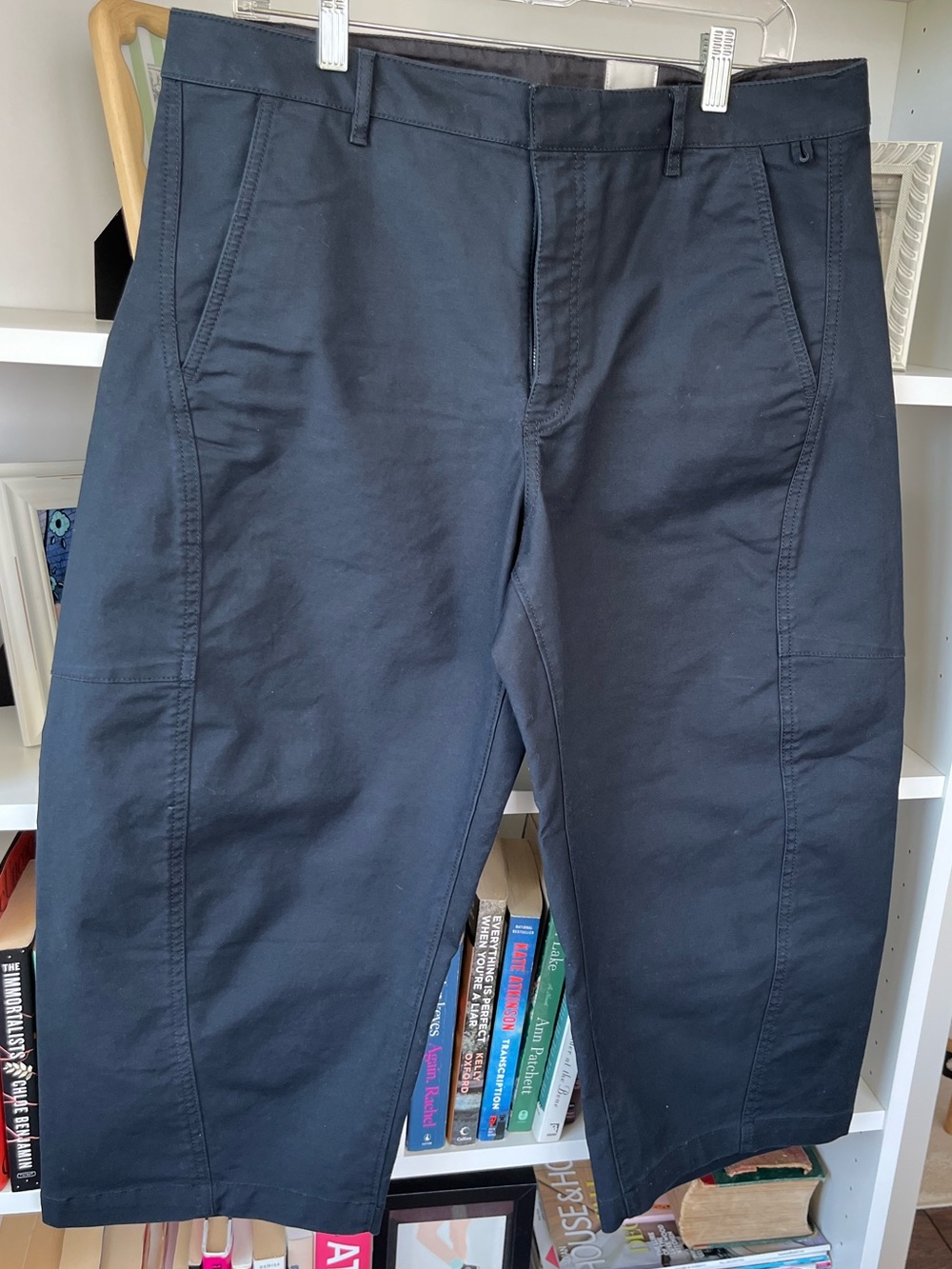 Anthropologie/Maeve Cropped Black Barrel Pants Size 12